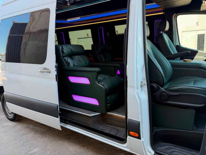 mercedes-benz-sprinter-polehshenyy-2